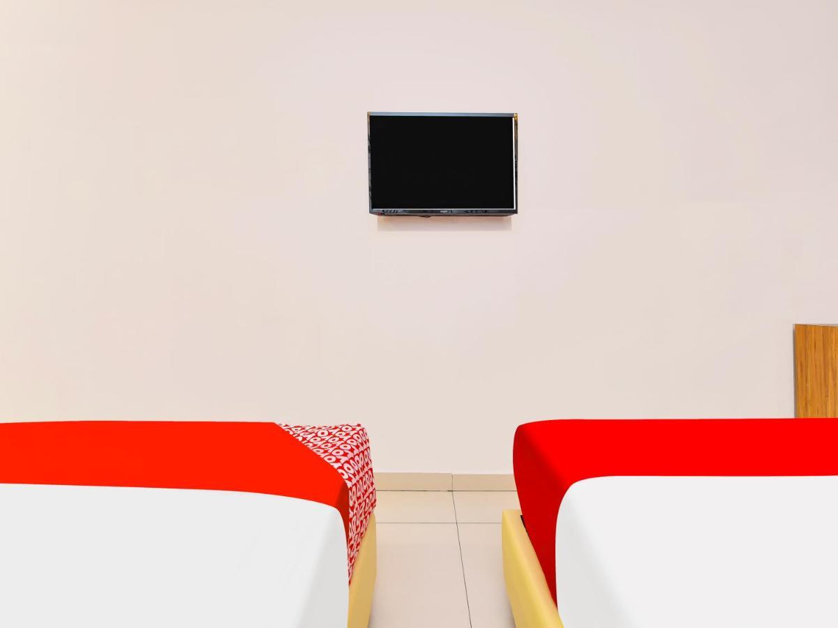 Oyo 90511 Sovotel Kota Damansara 38A Екстериор снимка
